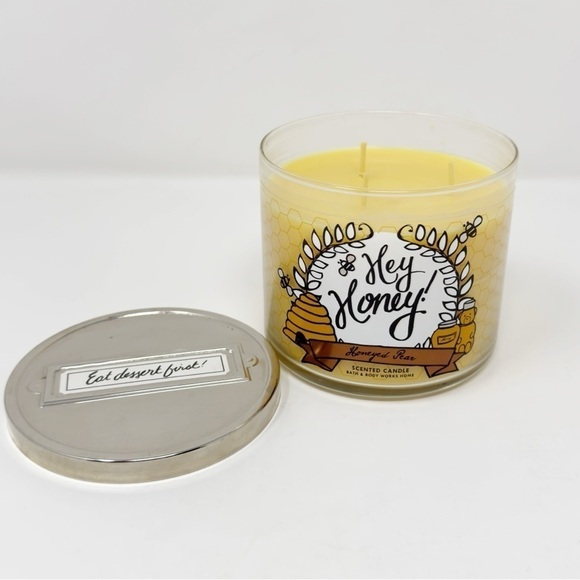 Bath & Body Works Hey Honey 3 Wick Candle - Picture 2 of 4
